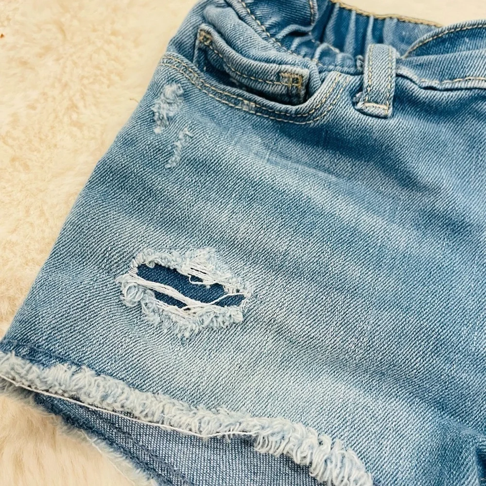 GAP Denim Distressed Raw Hem Toddler Kid’s Shortie Jean Shorts Size 5 Years